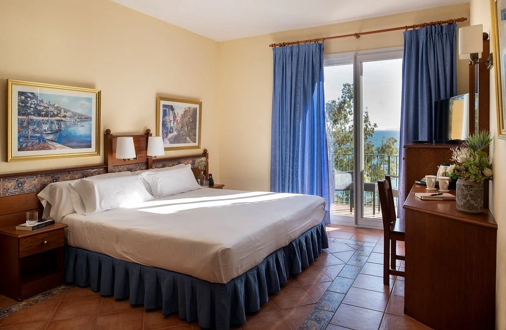 Habitación Superior Vista Mar Lateral del Hotel Roses Platja